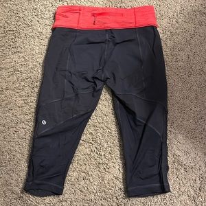 Lululemon knee-length crops